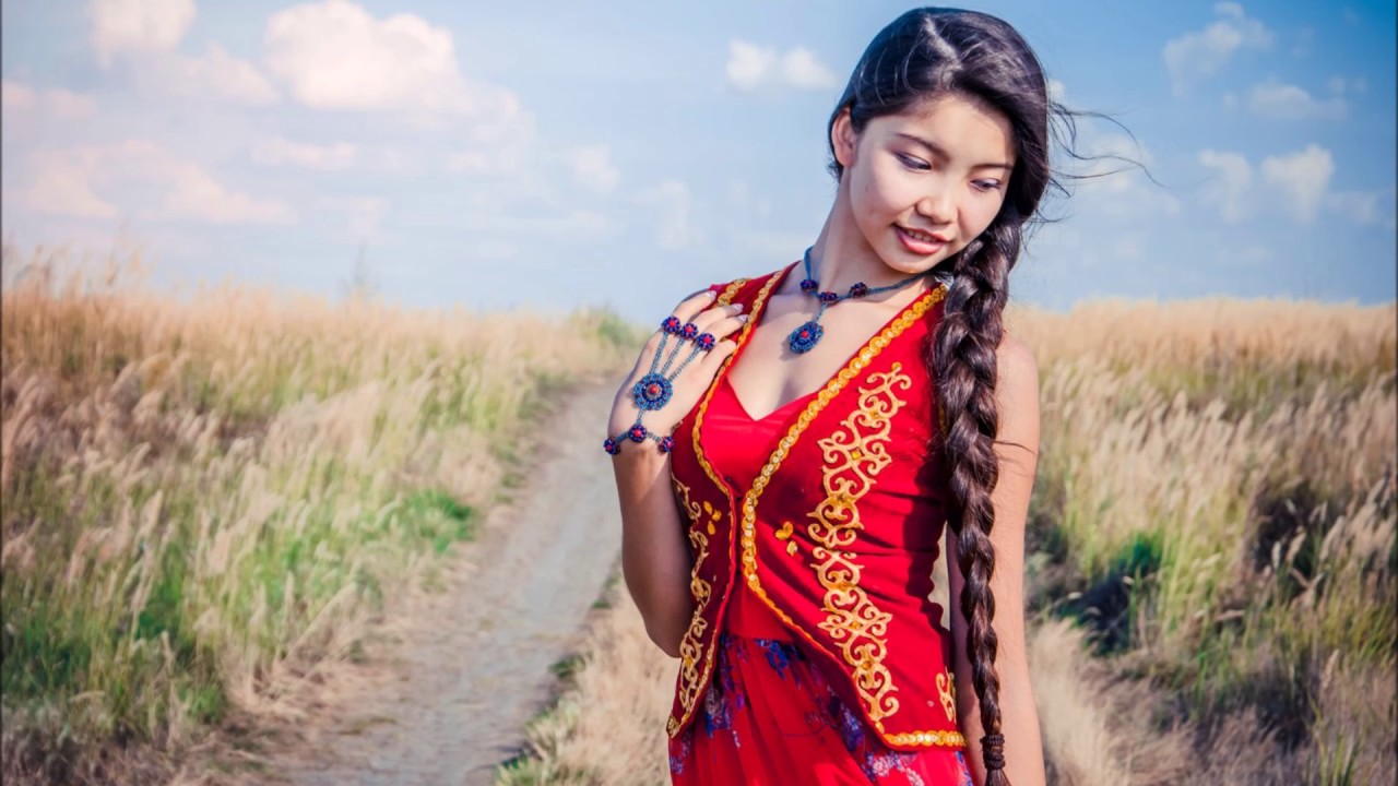 Darkhan Juzz - Yen Sulu (lyrics) Дархан Джуз - Ең Сұлу(ен сулу)