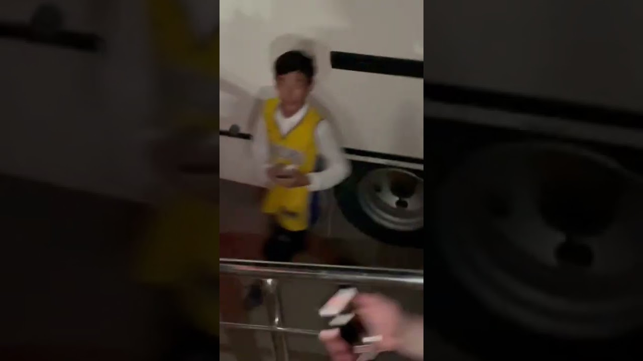 Фанаты Хабиба Нурмагомедова в Актау