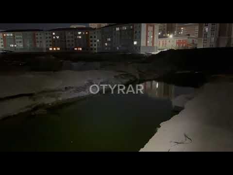 Неогороженная яма с водой
