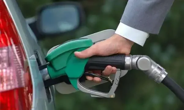 Отандық сарапшы бензин бағасы 220-230 теңгеге жетеді деп болжады