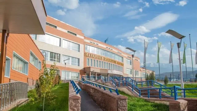 Назарбаев Зияткерлік мектебіндегі оқу мен тәрбие үдерістері қалай жүргізіледі?