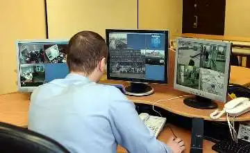 Алматыда Көлік полициясы ұрлықпен айналысқан кеден қызметкерін ұстады