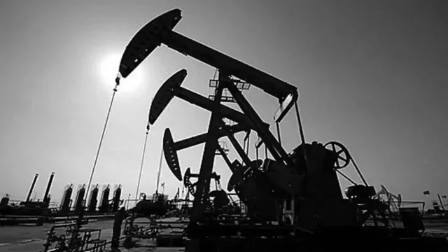 Франция мұнай мен газдан бас тартпақшы