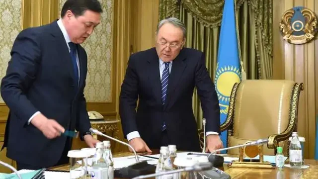 Асқар Мамин Назарбаевқа «Қазақстан темір жолының» жетістіктерін тізбектеді