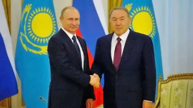 Ресей президенті Нұрсұлтан Назарбаевпен болған телефон әңгімесін еске алды