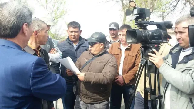 Шымкент сыра зауытының күзетшілері ереуілге шықты