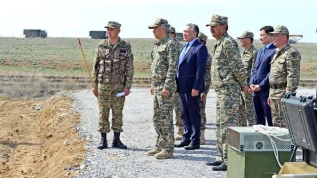 Тасмағамбетов әскерилердің дайындығын көзбен көру үшін полигонға келді