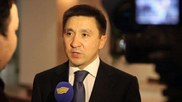 Ерлан Қожағапанов: Шетелдік футболшылар Қазақстанға тек баю үшін келеді