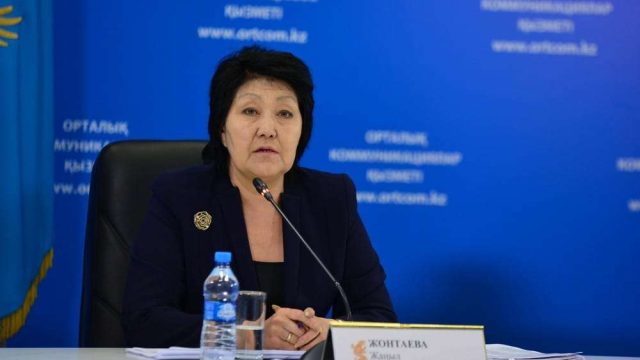 Қазақстанда үш тілді оқыту жүйесі тоқтатылмайды
