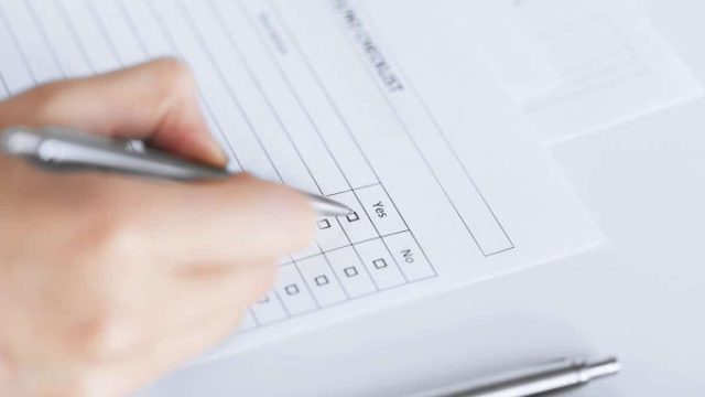 Бесінші сынып оқушыларының тестіндегі сексуалдық зорлық жайлы сұрақтар ата-аналарды таңғалдырды