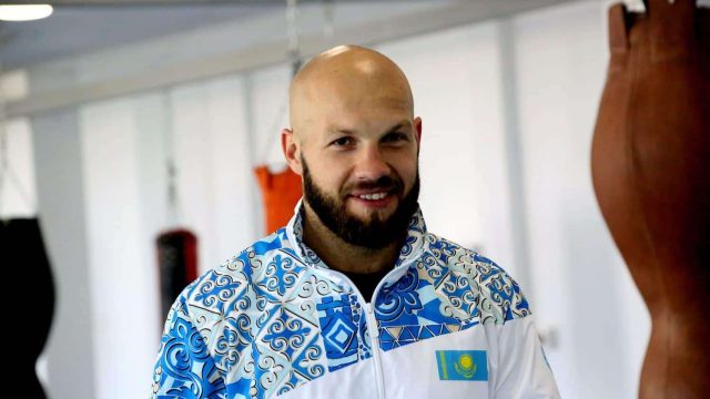Василий Левит әлем чемпионатына жолдама ұтып алды