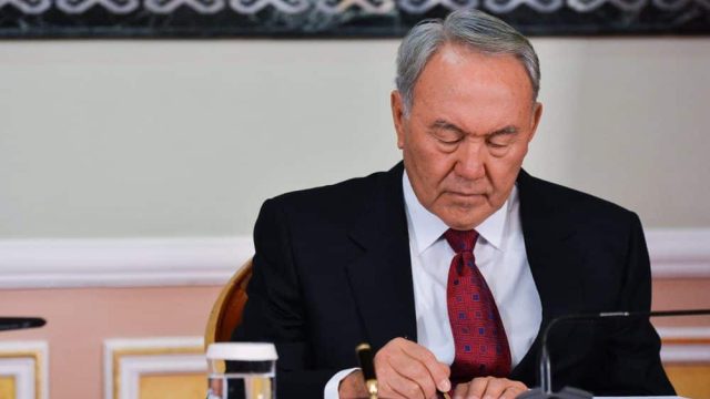Екі министрлік қайта құрылды