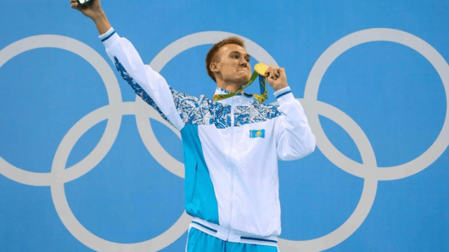 Дмитрий Баландиннің автокөлігінен кімнің айна ұрлағаны полицияға белгілі