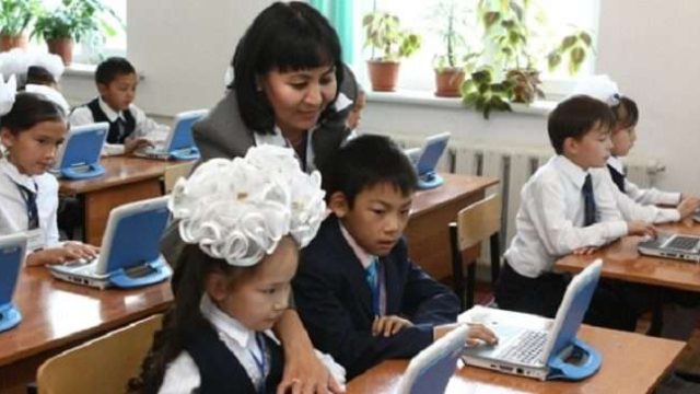 Еліміздегі білім беру ұйымдарында 469 533 әйел педагог еңбек етеді