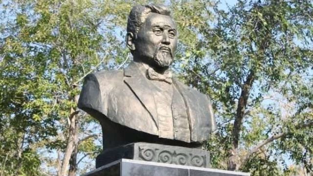 Ахмет Байтұрсынұлының ескерткіші ашылды