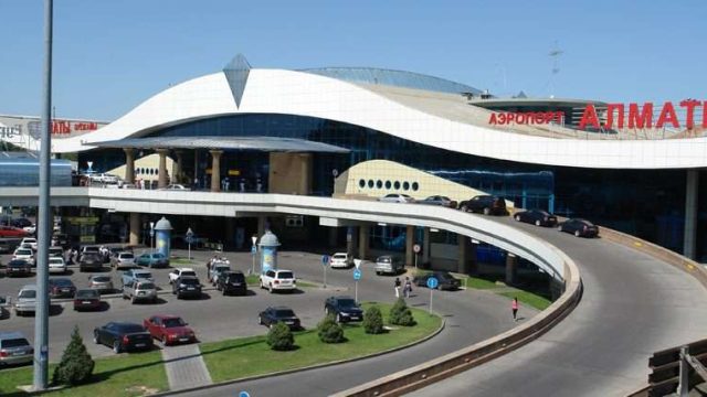 Алматыда бірнеше әуе рейстері кешікті