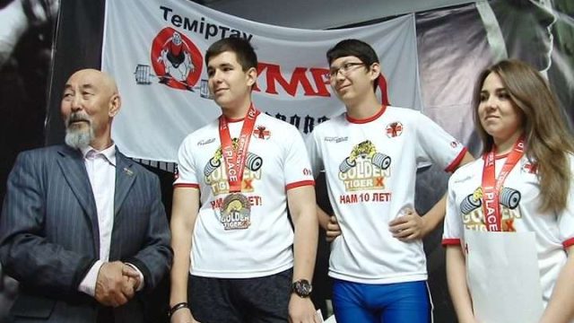 Қазақстандық пауэрлифтшілер халықаралық турнирден 22 жүлде әкелді