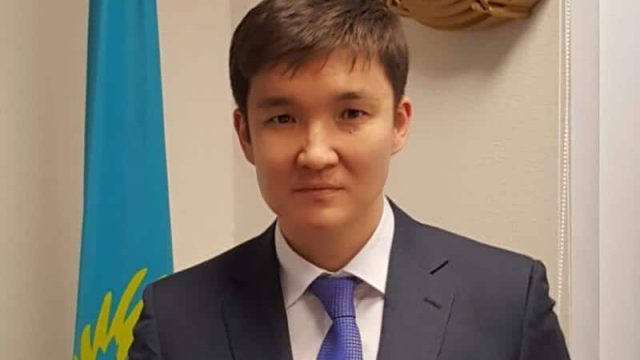 ҚР Қорғаныс және аэроғарыш өнеркәсібі вице-министрі тағайындалды