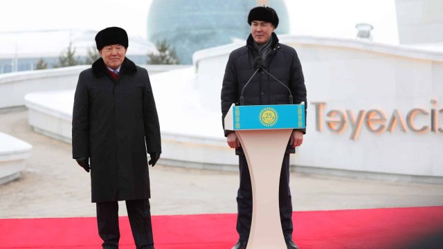 Елбасы Нұрсұлан Назарбаев ЭКСПО аумағында жаңа монументті ашты