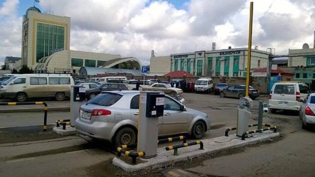 Астана вокзалындағы автотұрақ ақылы болады