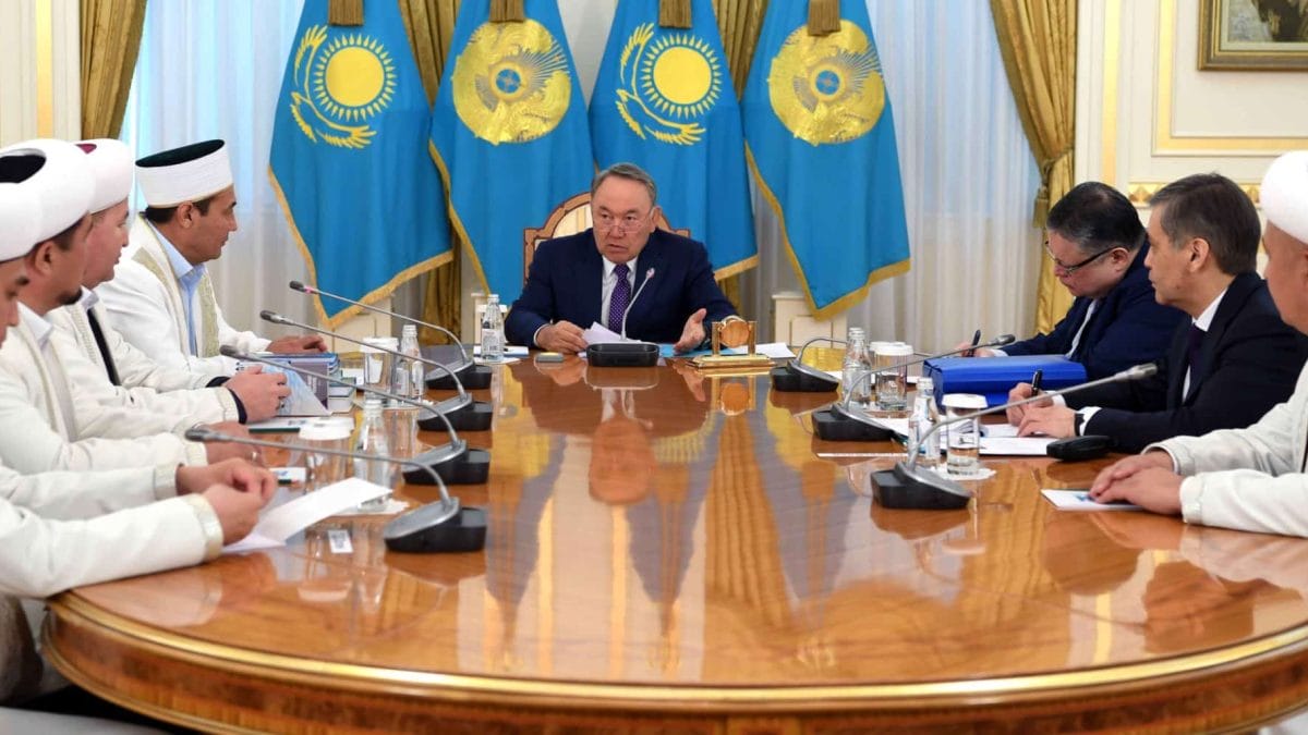 Нұрсұлтан Назарбаев дін