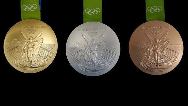 Спортшылар 2016 жылғы Олимпиада медальдарын қайтарып жатыр