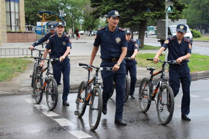 ШҚО, Полиция, велосипед