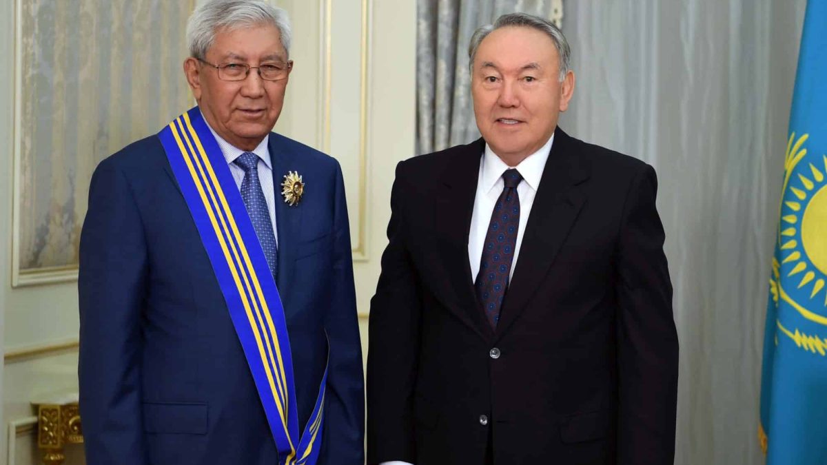 Мырзатай Жолдасбеков, Назарбаев