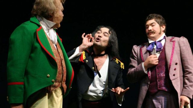 Қоғам айнасы: «Үйлену» комедиясы хақында