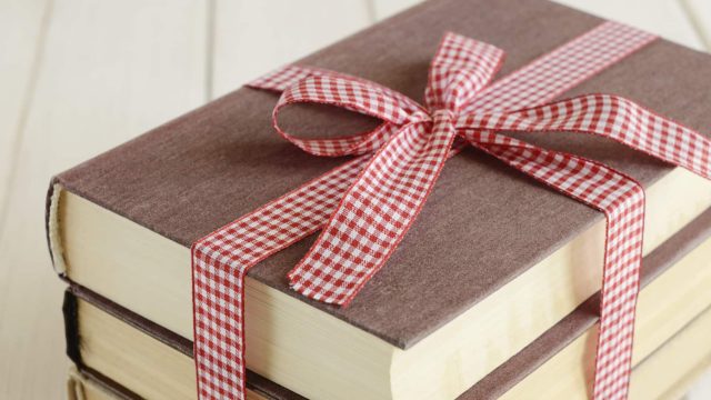 100 жаңа оқулықтың алғашқы легі латын графикасында жарық көреді