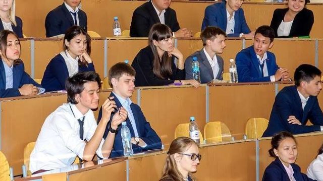 Ақмола облысында 1200-ден астам студент дуальды жүйе бойынша білім алады