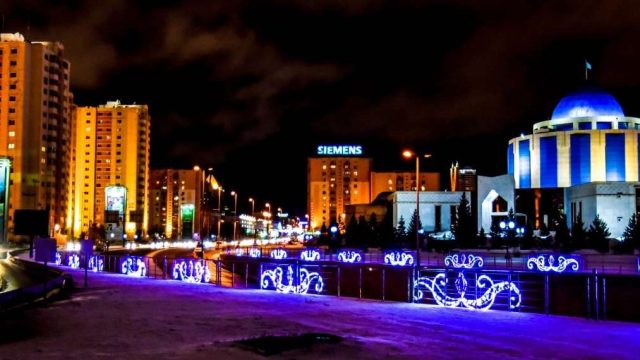 Астана «ақылды» шамдармен жарықтандырылды