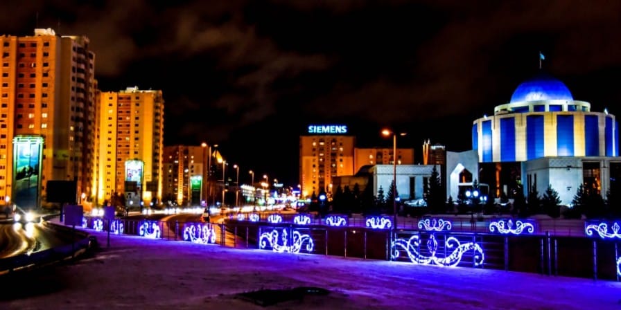 Түнгі Астана