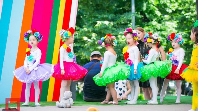 Көкшетауда балалар үйінің тәрбиеленушілеріне қайырымдылық шарасы ұйымдастырылды