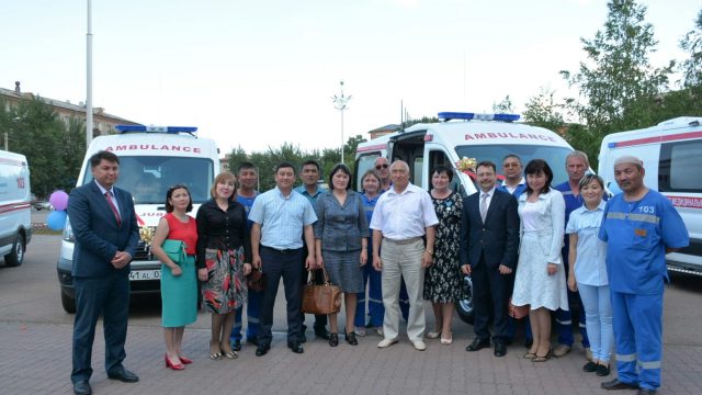 Ақмола облысы: Медициналық мекемелерге 6 реанимобиль тапсырылды