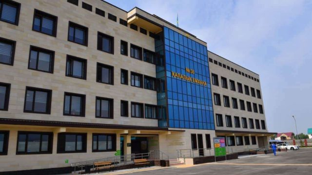 Наурызбай ауданында жаңа №36 емхана ашылды