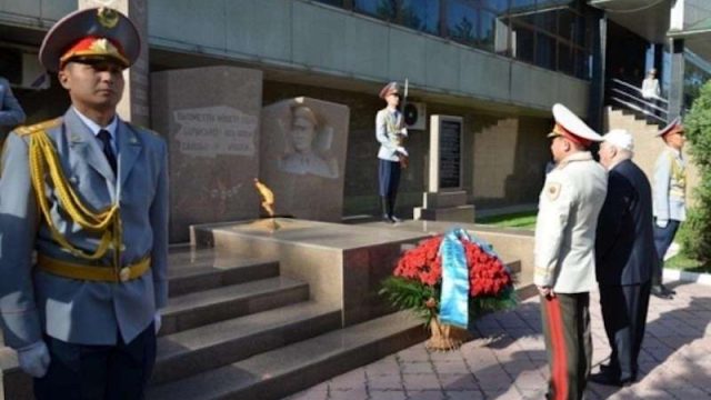 Алматы облысының полицейлері мəңгілік алау жақты