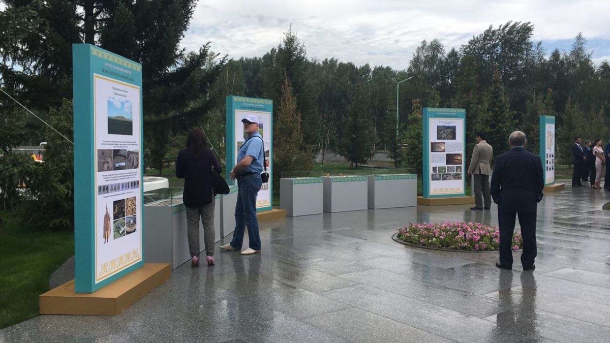 Өскемендегі "Нұрлы жол" саябағы