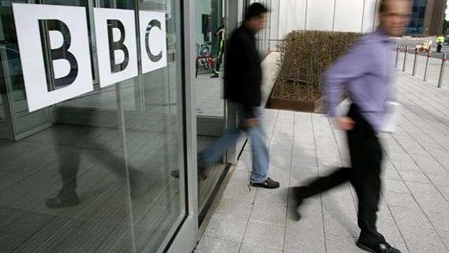 BBC журналистерінің жалақысы 30 млн фунттан асады