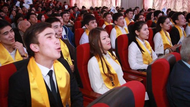Астанада 30 маманға «Жыл патриоты» құрмет белгісі табысталды