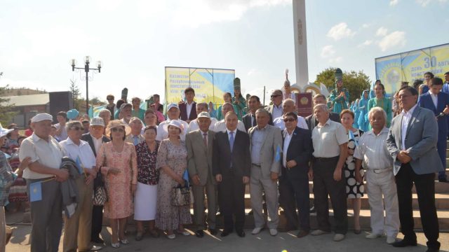 Мәлік Мырзалин ақмолалықтарды Конституция күнімен құттықтады