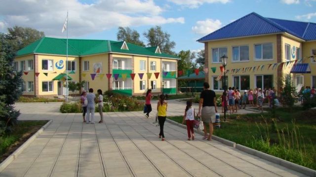 Оралда жас буын «Туған жер» бағдарламасы аясында тынығып жатыр