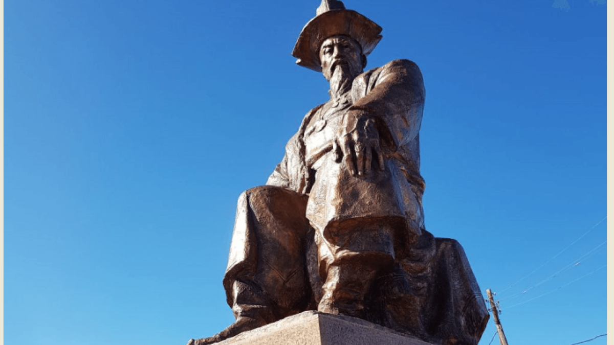 Құнанбай ескерткіші