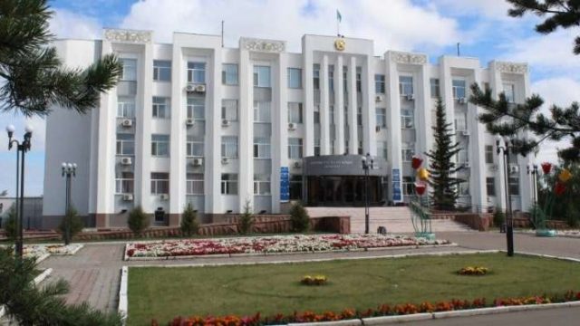 Көкшетау қалалық мәслихатының кезектен тыс 14-шi сессиясы өтті