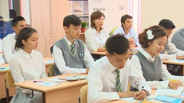 Ата-аналар кеңесінің өздерінің киім үлгісін енгізуге құқығы бар — Светлана Бахишева