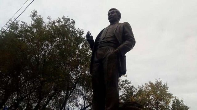 Семейде Әлихан Бөкейхановқа ескерткіш орнатылды