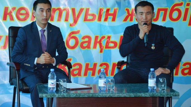 Қанат Ислам: Қайсарлық керек десеңдер батырлар жырын оқыңдар