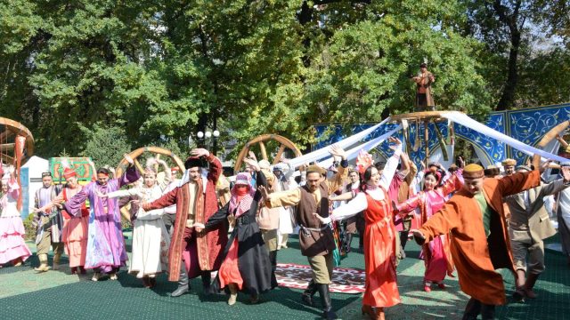 Алматыда Төле би көшесінің күні тойланды