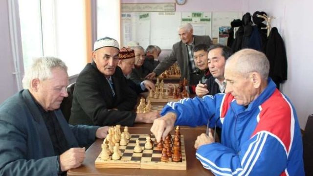 Көкшетауда ардагерлер арасында шахматтан турнир өтті