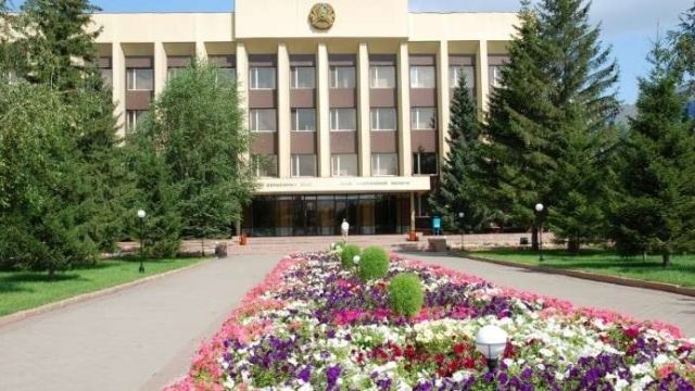 Ақмола әкімі азаматтарды өтініштері бойынша қабылдады